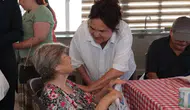 Zerrin Üstel: Yaşlılarımız her zaman baş tacımız olmaya devam edecek