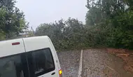 Şiddetli fırtına ve yağış etkili oluyor: Güzelyurt-Kalkanlı yolu trafik akışına kapatıldı