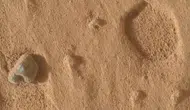 NASA Mars'ta gizemli delikler buldu