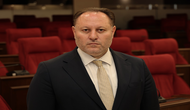 "Adaylıktan çekilme gibi bir düşüncem yok"