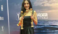 Hazar Ergüçlü Adana Altın Koza'da En İyi Kadın Oyuncu Ödülü'nü kazandı