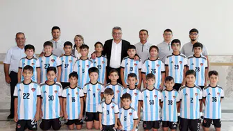 Erhürman, Alayköy Gençlik ve Spor Kulübü heyetini kabul etti