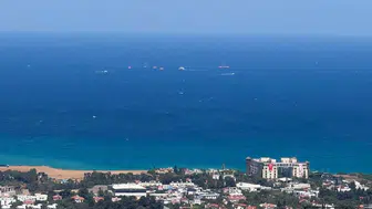 Girne açıklarında katamaran tipi yolcu gemisi alabora oldu: Arama kurtarma ekipleri 259 yolcu için bölgede!
