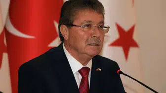 Başbakan Üstel, gemi kaptanı ve 7 görevlinin tutuklandığını açıkladı