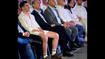 Fidias’ın kıyafet tercihi, anma töreni önüne geçti