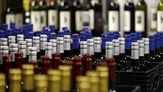 Marketten 16 şişe alkollü içki çalındı: 24 yaşındaki genç tutuklandı