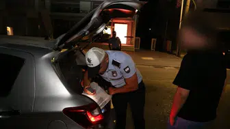 İkamet izinsiz 2 kişi tutuklandı