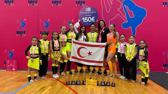 Çocuk Fitness Milli Takımı Hırvatistan’da gövde gösterisi yaptı