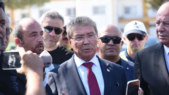 Ünal Üstel: Bugün konuşmak, kelimeleri bulmak çok zordu