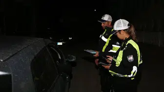 Trafik denetimlerinde 248 sürücü rapor edildi, 24 araç trafikten men edildi