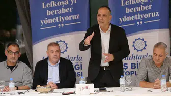 Harmancı muhtarlarla bir araya geldi