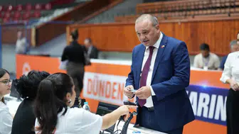 Alişan Şan oyunu kullandı: “Demokrasi şölenimiz partimize ve ülkemize hayırlı olsun”