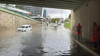 İstanbul’da sağanak hafifledi, heyelan tehlikesi sürüyor: Cuma yeni yağış geliyor