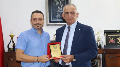 Çavuşoğlu: Öğrencilerimizi sporla buluşturan çalışmaları desteklemeye devam edeceğiz