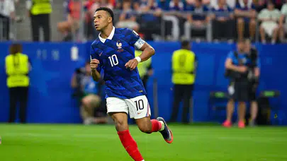 Kylian Mbappe tarih yazdı! Dünya Kupası'nın gol kralı oldu