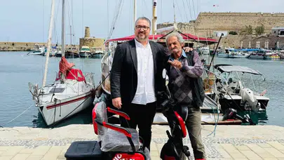 Girne’nin simge isimlerinden sanatçı Mehmet Acar hayatını kaybetti