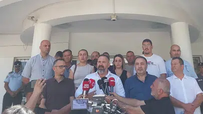 Kamuda örgütlü dört sendika, ek mesaiye kalmama eylemi başlatacağını açıkladı