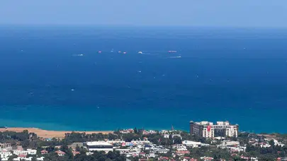 Girne açıklarında katamaran tipi yolcu gemisi alabora oldu: Arama kurtarma ekipleri 259 yolcu için bölgede!