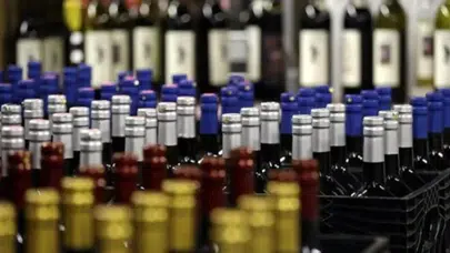 Marketten 16 şişe alkollü içki çalındı: 24 yaşındaki genç tutuklandı