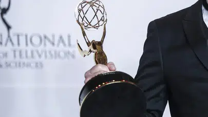 78. Emmy Ödülleri’ne “Widow’s Bay” ve Matthew Rhys damga vurdu