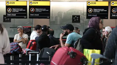 Londra’da uçuşlarda kriz: Güney Kıbrıs’a çok sayıda uçuş olumsuz etkileniyor