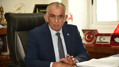 Nazım Çavuşoğlu’ndan öğretmen sendikalarına tepki: Alışkanlıklarını değiştirmelerini bekliyorduk