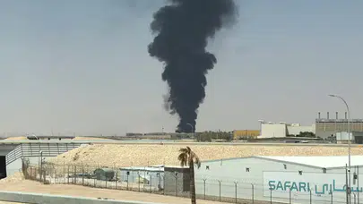 Suudi Arabistan'ın başkenti Riyad'da saldırı uyarısı sonrası 3 ayrı patlama sesi duyuldu