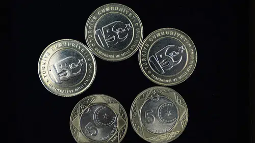 15 Temmuz'un 10. yılına özel 5 lira basıldı