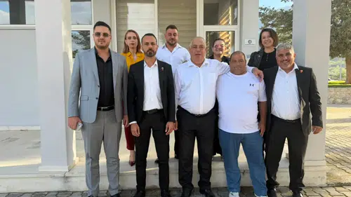 Albayrak, bölge muhtarlarıyla bir araya geldi