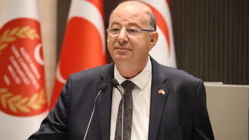 Hakan Dinçyürek milletvekili adaylığından çekildi, Sağlık Bakanlığı’ndan istifa edeceğini açıkladı