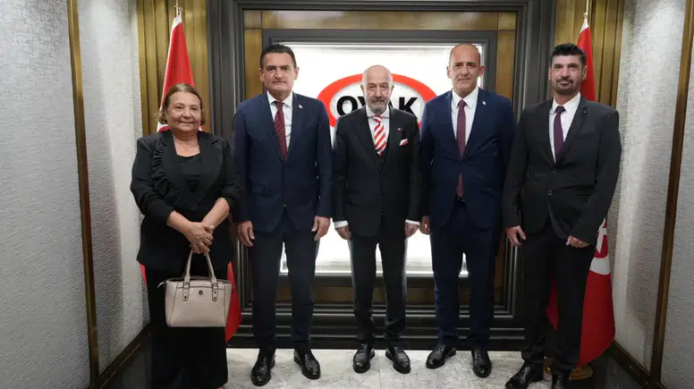 Bakan Oğuz, Ankara’da Emekli Korgeneral Aksakallı’yı ziyaret etti