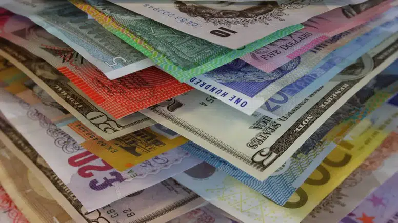 Kurlarda son durum: Euro zirvede