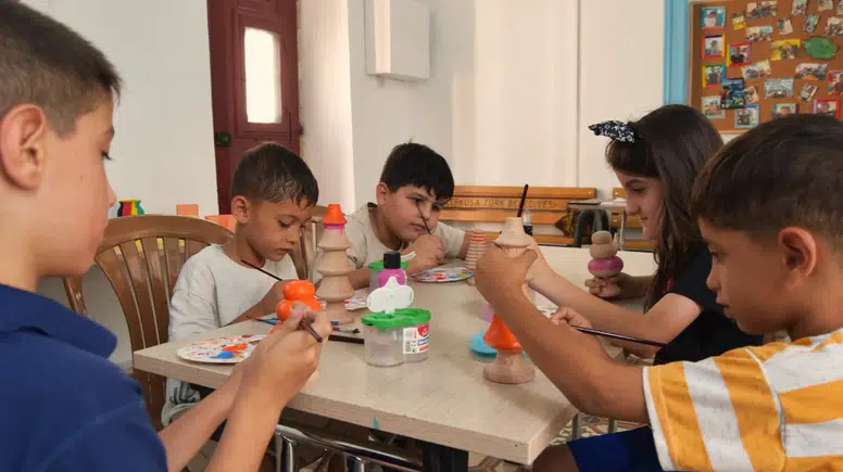 Lefkoşa Çocuk Merkezi'nde beceri geliştirme atölyesi devam ediyor