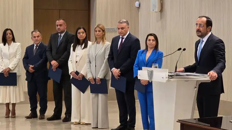 Güney Kıbrıs’ta yeni kabine göreve başladı
