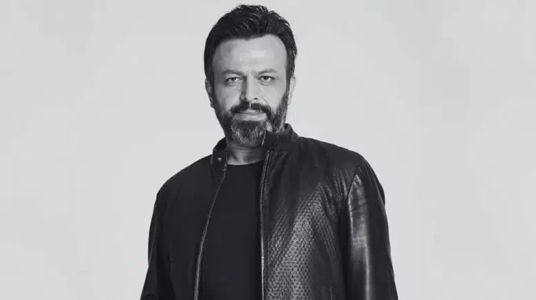 Ünlü oyuncu Serhat Mustafa Kılıç evinde ölü bulundu: Vücudunda morluklar tespit edildi