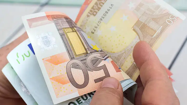 Güneydeki 4 bin 700 Kıbrıs Türk malı konutun tamir-bakımı için 6 milyon euro