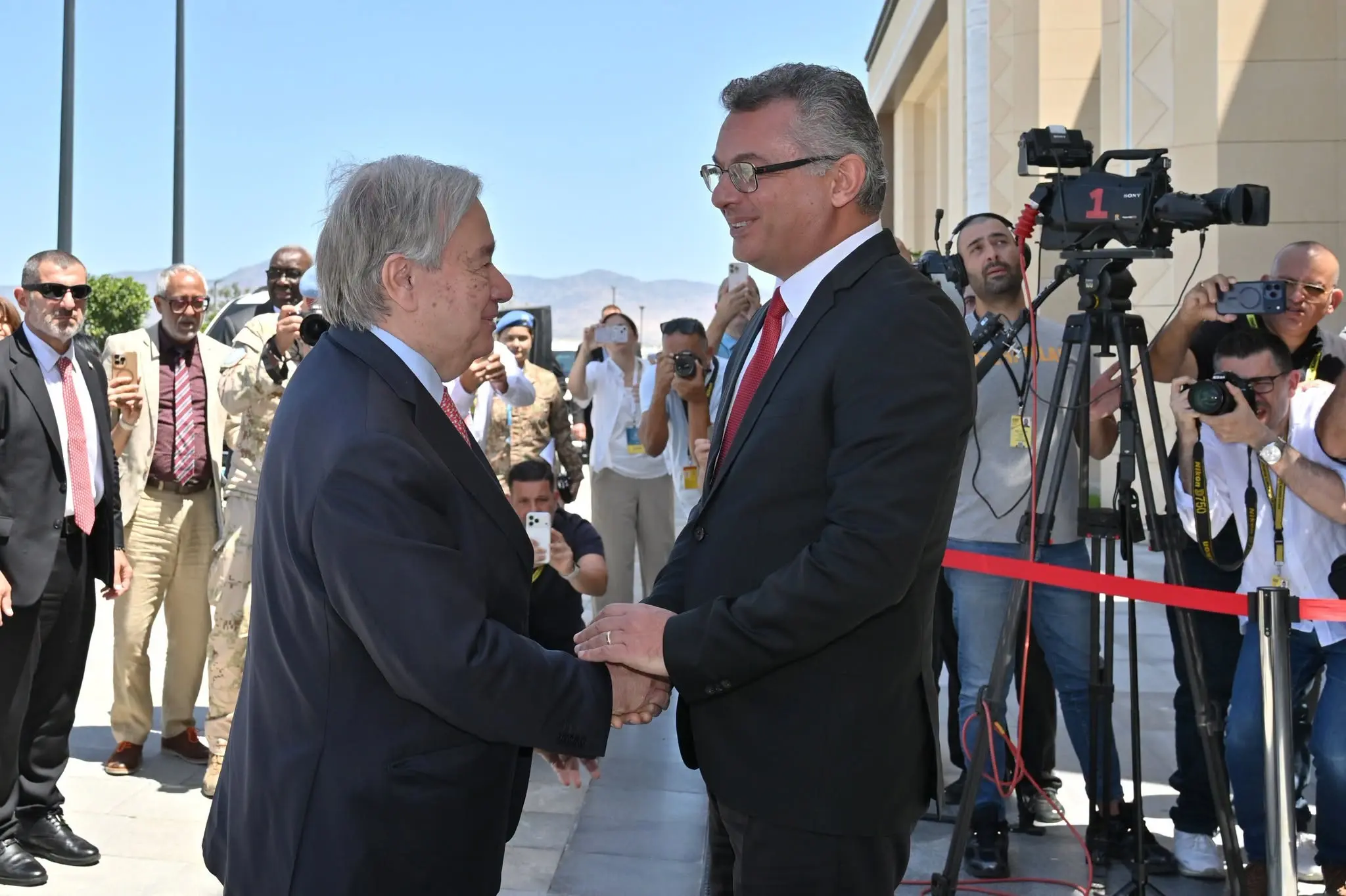 Fotoğraf açıklaması yok.